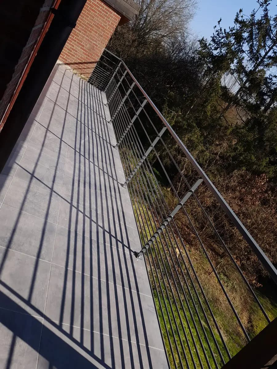 Balcon plancher composite