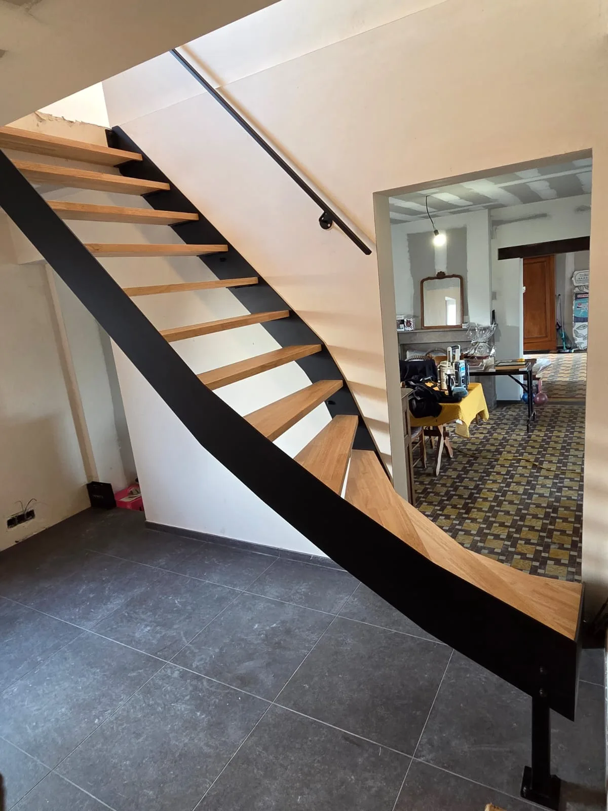 Escalier droit acier et bois