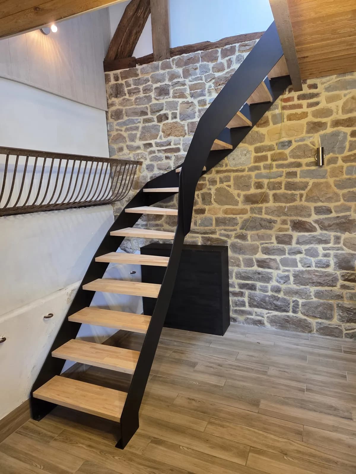 Escalier acier et bois