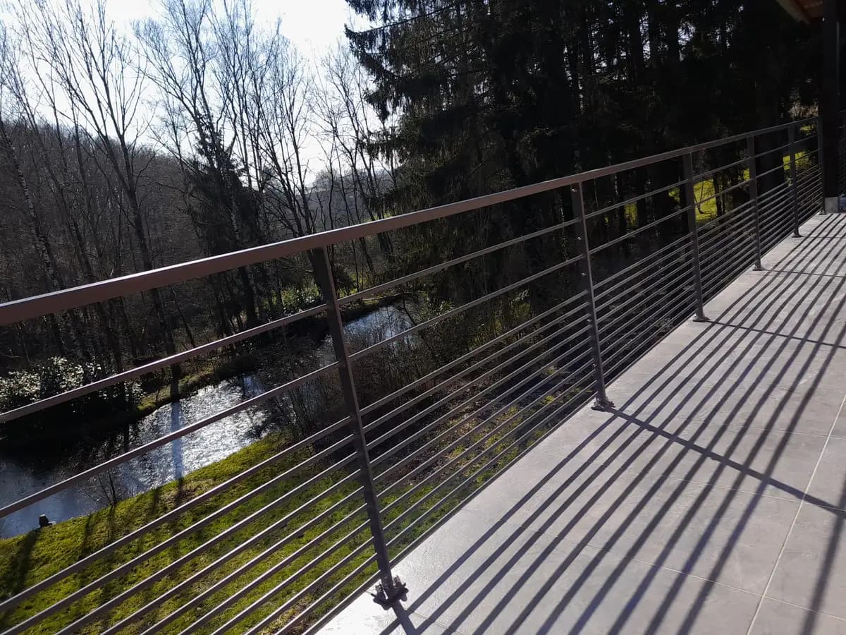 Terrasse composite gris